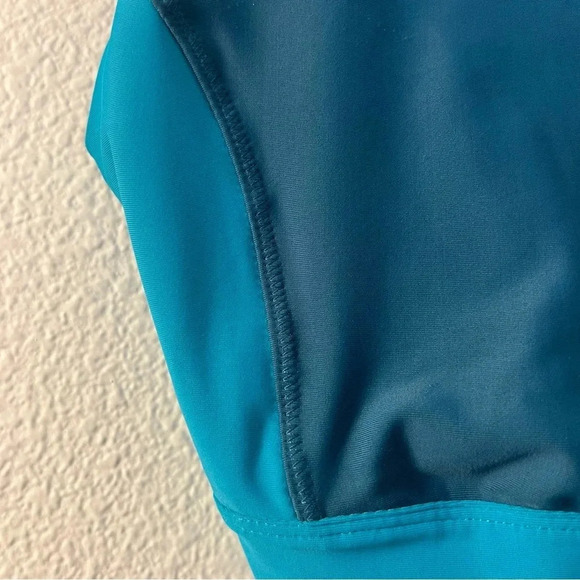 UV SKINZ‎ active Swim Top Bra Women's Size Small Padded Cups Blue Teal UPF 50 - Picture 5 of 15